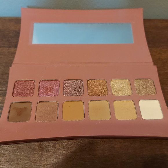 Illamasqua Unveiled Palette - Picture 1 of 4